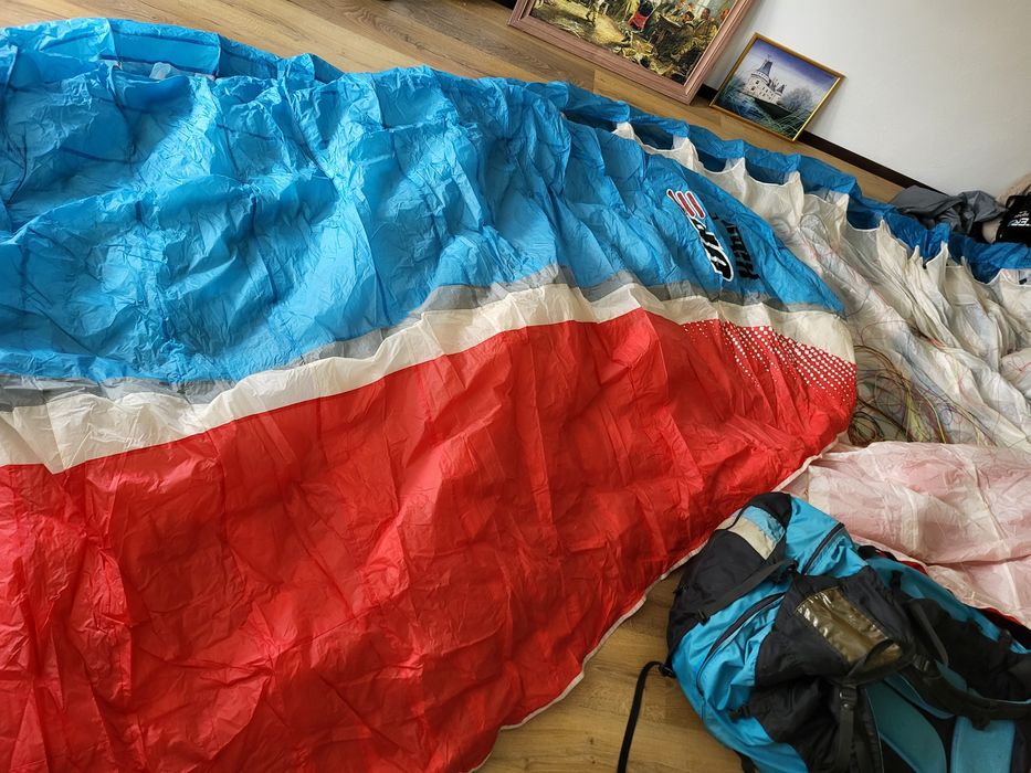 Продавам парапланер UP KIBO 2