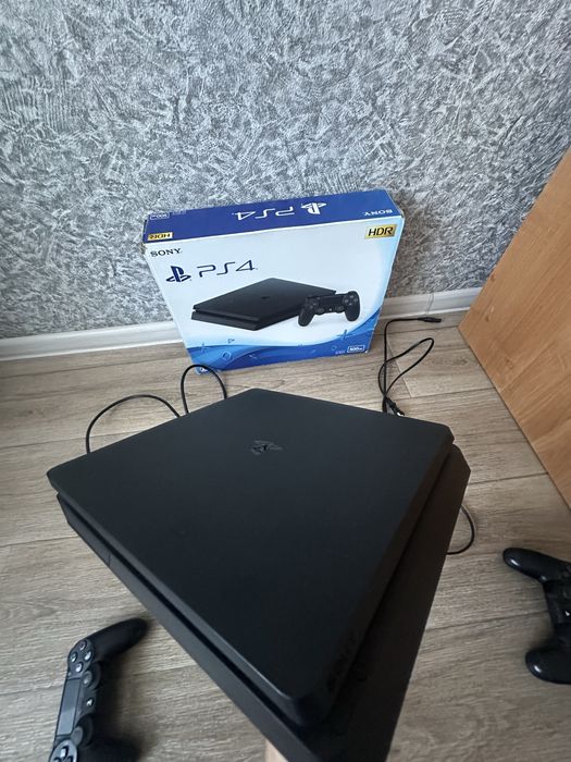 Sony PlayStation 4 Slim