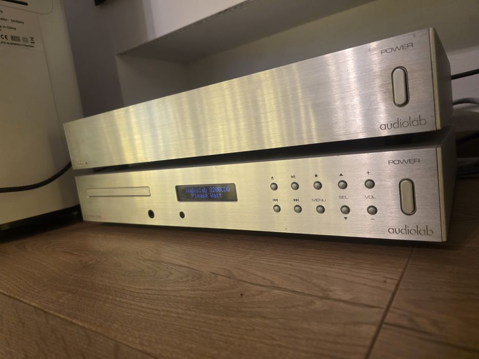 Amplificator Audiolab 8200P 2x150W+Pre/DAC/CD Audiolab 8200CDQ clasa A