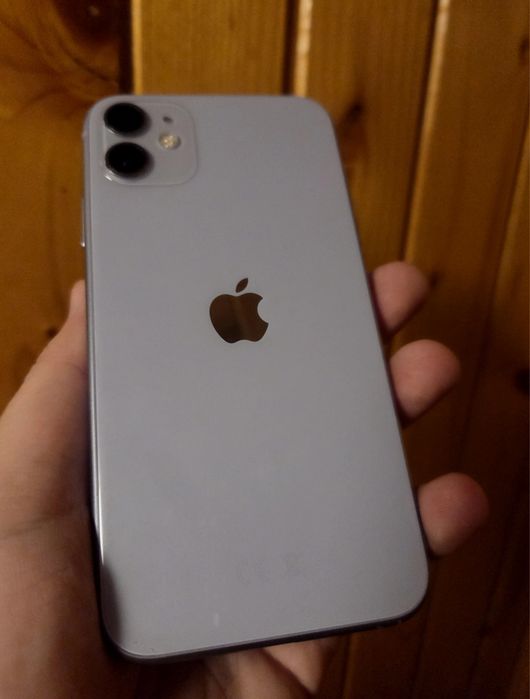 Iphone 11 Purple, baterie 100%
