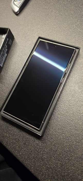 Samsung Galaxy S24 ultra grey  сив