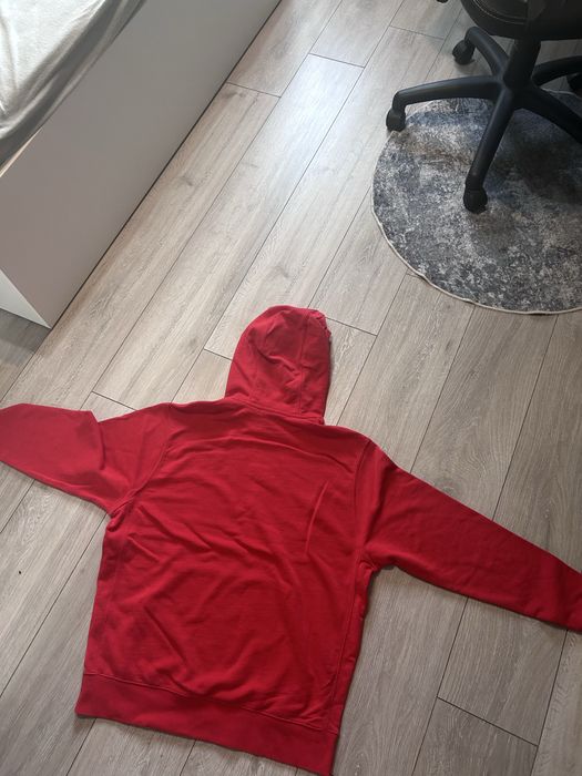 Червено горнище на nike