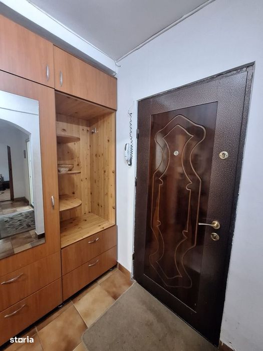 Particular Inchiriez Apartament 2 Camere - Calea Vitan 225