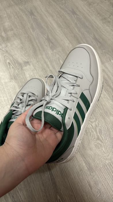 Кроссовка Адидас заказали из Америки