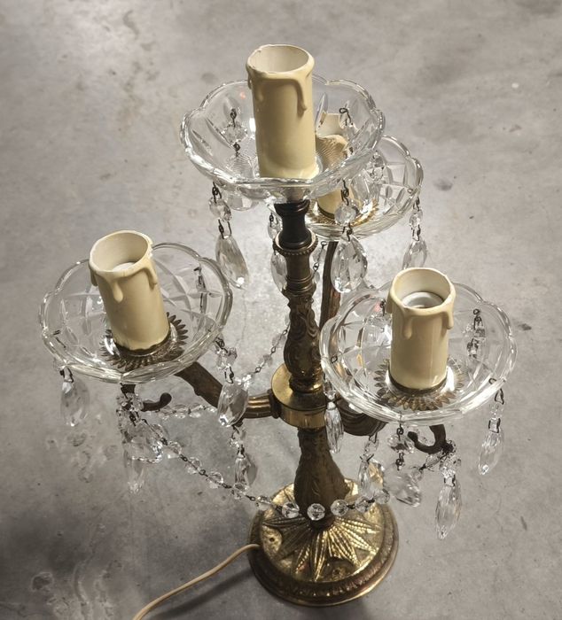 Класическа месингова лампа с кристали