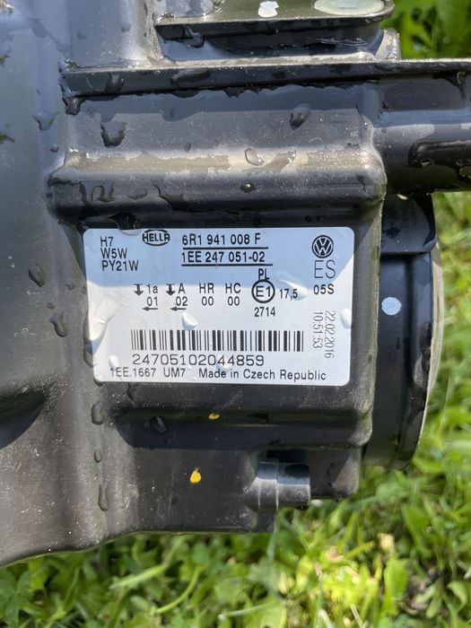 Фар и стоп за поло 6R 2016г. Десни