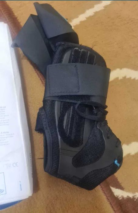 Orteza glezna/picior FORM FIT Ankle brace figure-8 straps