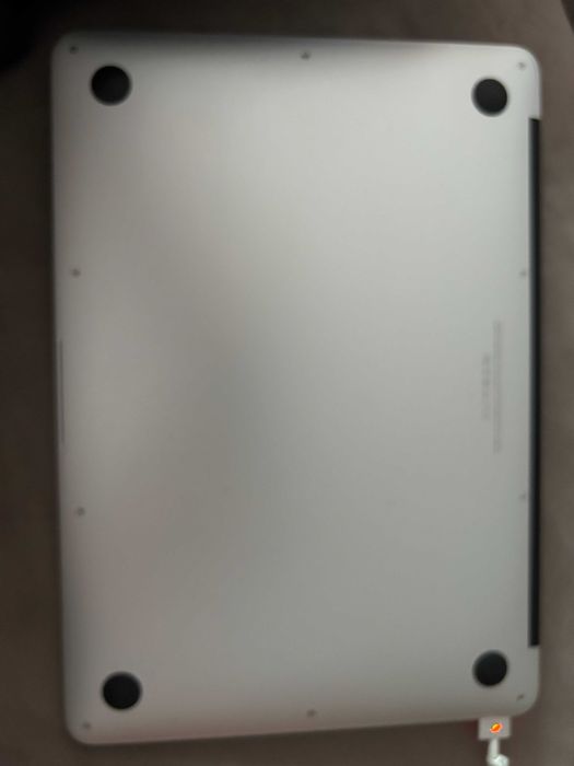 Apple MacBook Air 13" (2015) i5 / 4GB / 128GB SSD