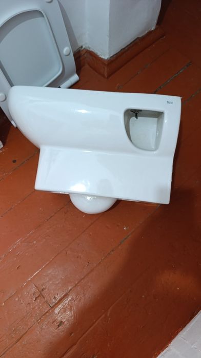 Продам подвесной унитаз