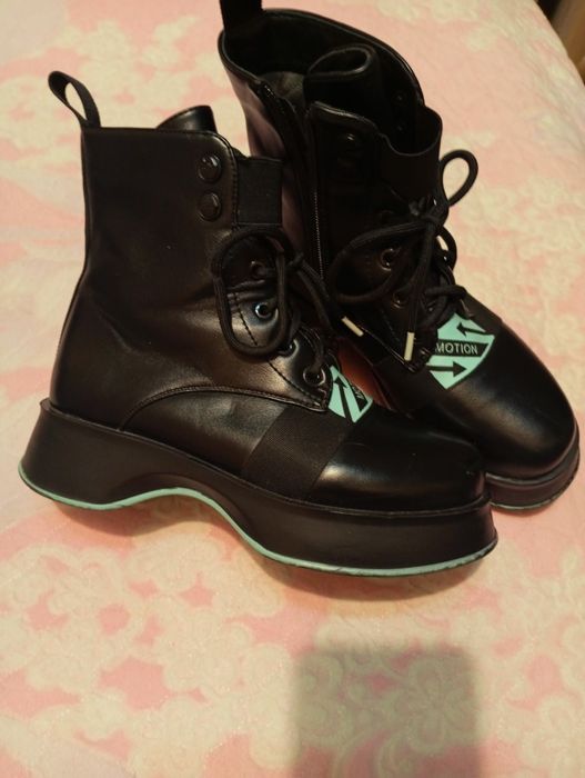 На девочку Кожа 35 размер