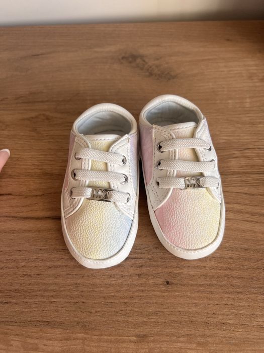 Нови бебешки буйки Michael Kors -18 номер