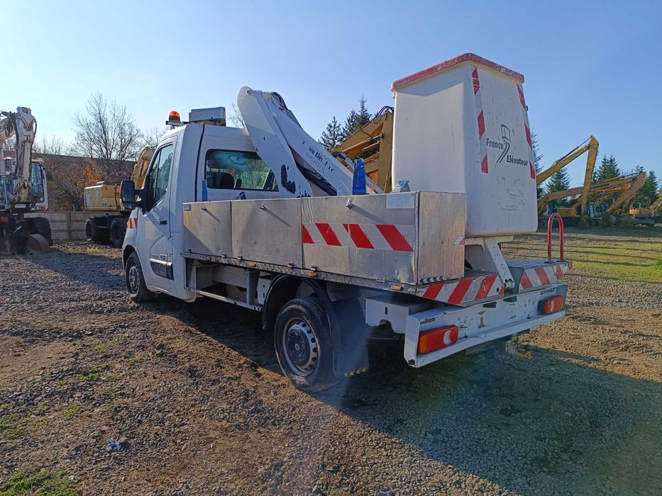 Renault Master 3.5T cu nacelă Topy – înălțime lucru 12 m
