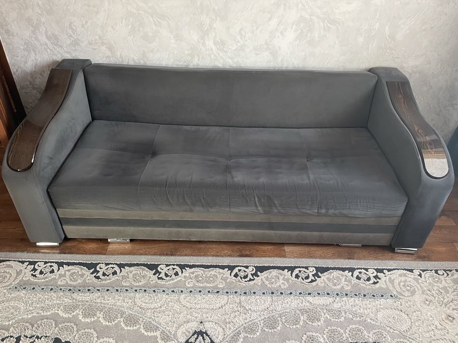 Диван г образный часть бар и шкаф