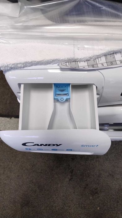 Чисто нова Пералня машина Candy 7 кг 1000 об/мин Slim Easy Iron