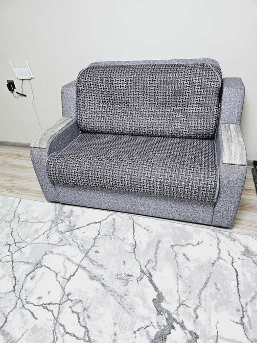 Продам раздвижной диван