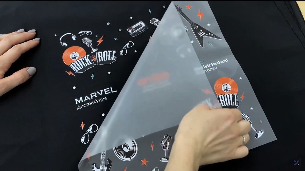 Футболка с принтом