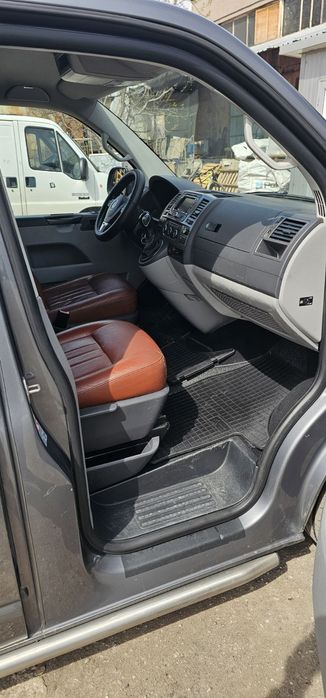 Продавам Фолксваген Транспортен Т5