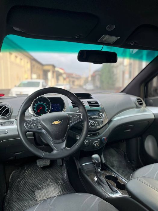 Spark 2022 
POBEG 120.000
KRASKA 1 ta krilo
NAVAROT Malibu rul, malibu