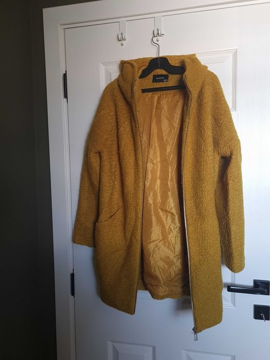 Вълнено палто с качулка