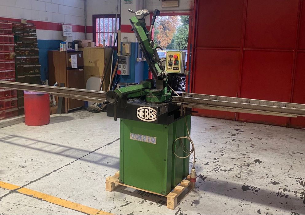 Лентоотрезна машина Hebes TM 210