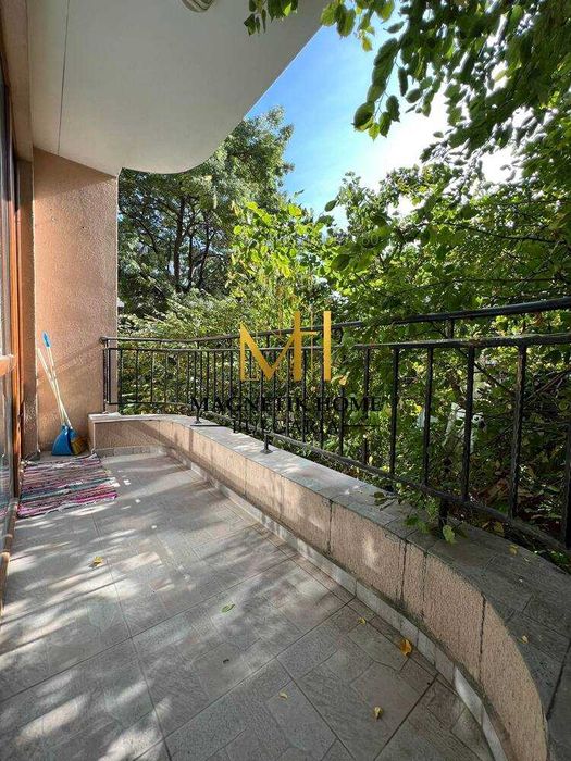 Дава се под наем Двустаен апартамент в Бургас, Възраждане - 78 кв.м за 459 € - Снимка #11