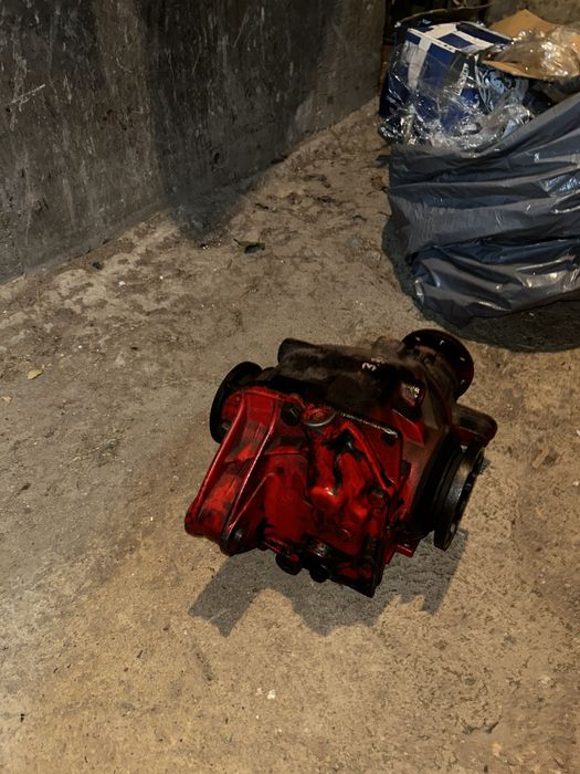 ЗАВАРЕН Диференциал BMW E46 3.38