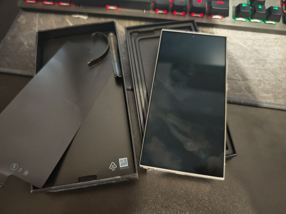 Samsung Galaxy S24 Ultra impecabil