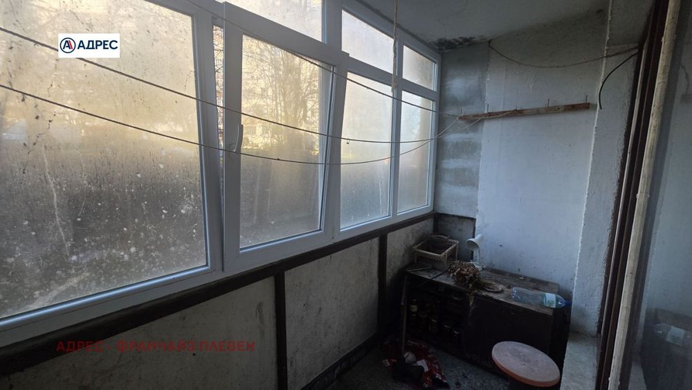 Продава се Тристаен апартамент в Плевен, Дружба 4 - 86 кв.м за 445 €/кв.м - Снимка #9