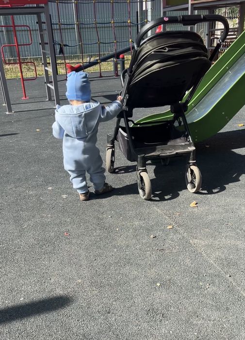 Продам коляску ining baby D980