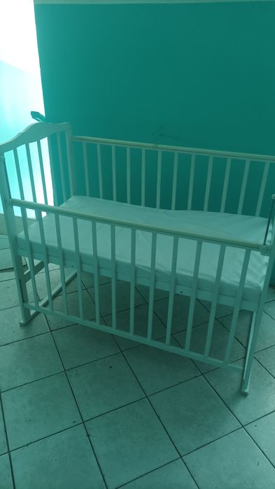 Манеж  с матрасом