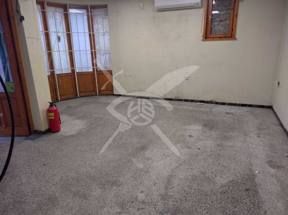 Продава се Магазин в Бургас, Славейков - 60 кв.м за 700 €/кв.м - Снимка #1