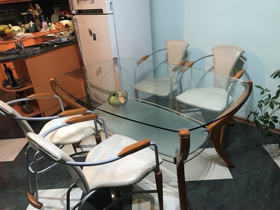 Кухненска маса и столове