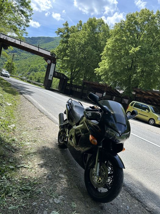 Se vinde honda vfr800