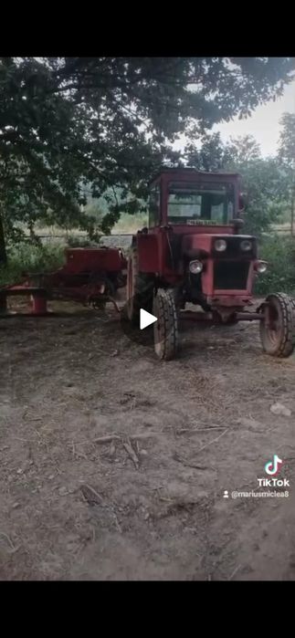 Vând tractor U650
