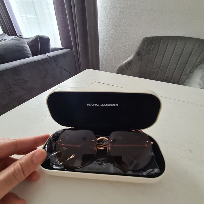 Слънчеви очила на" Marc Jacobs"
