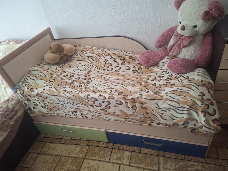Продам детскую кровать