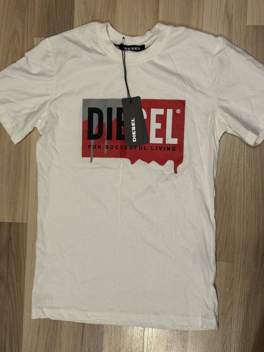 Тениска Diesel Червена и бяла