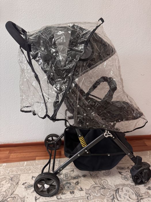 Коляска в хорошем состояний