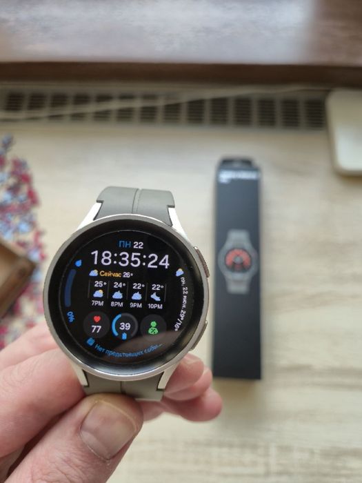 Продам смарт-часы Galaxy Watch 5 Pro