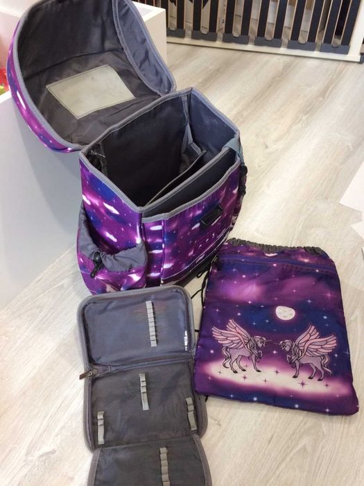 Ученическа ергономична раница с несесер и раничка за физическо