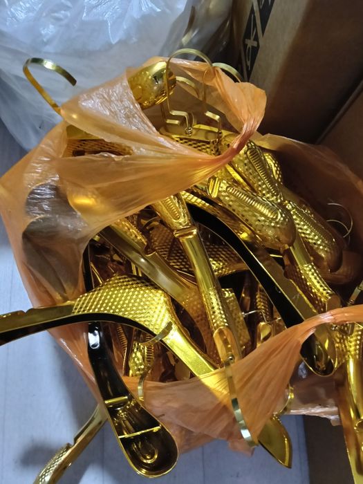 Продам вещалки профиль