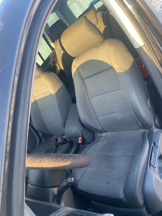 Dezmembrez vw touran 2.0(BKD)