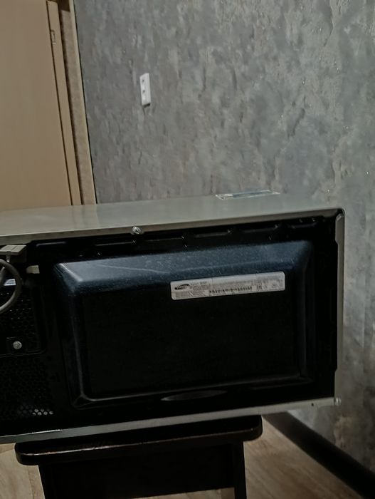 Продам микроволновую печ