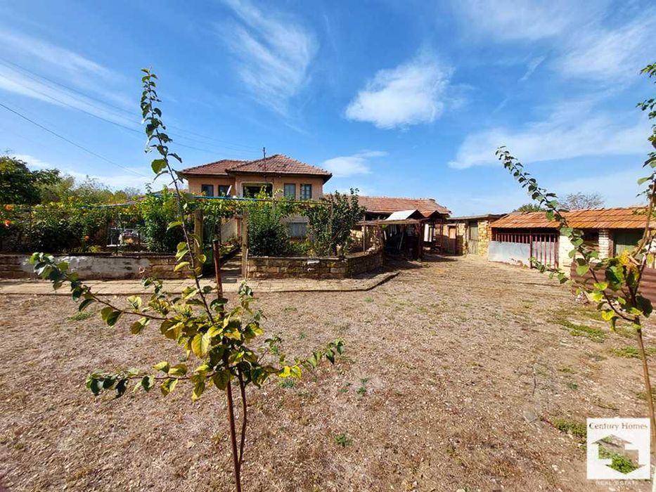 Продава се Къща в с. Куцина, Област Велико Търново - 110 кв.м за 302 €/кв.м - Снимка #16