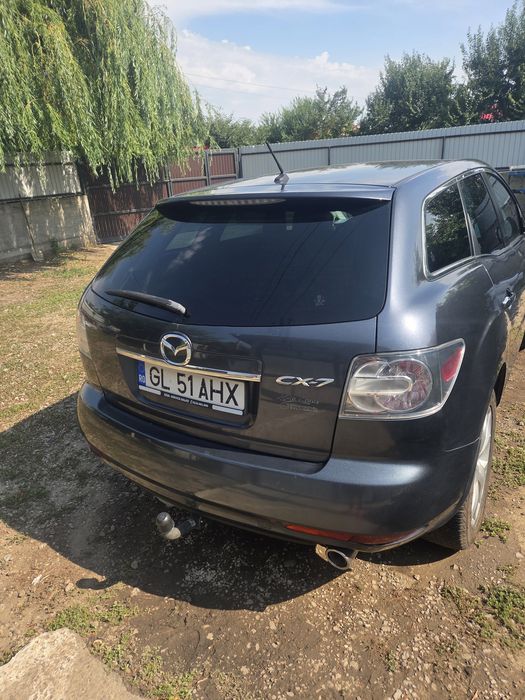 Vand sau schinb de preferat duba 8+1 ford tranzit
