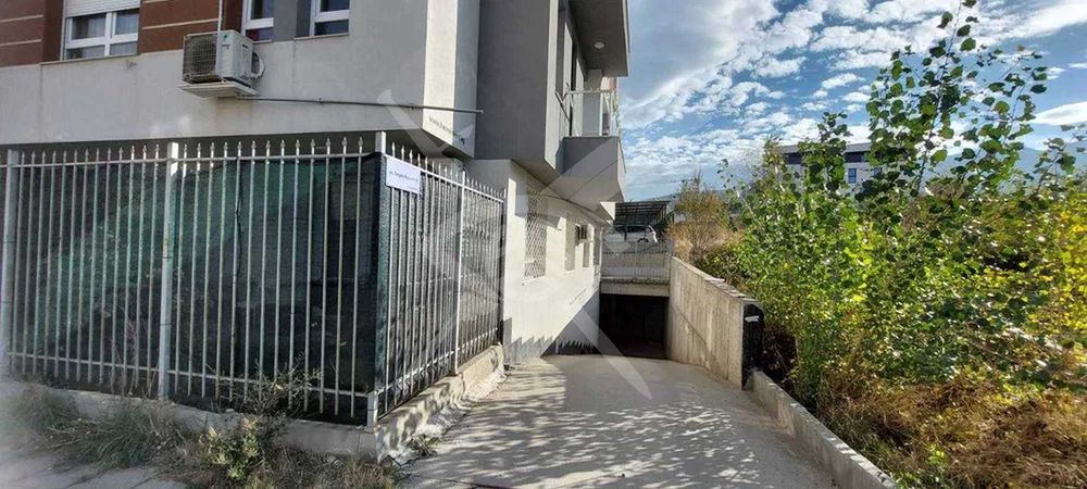 Две паркоместа в кв. Малинова долина № 95224