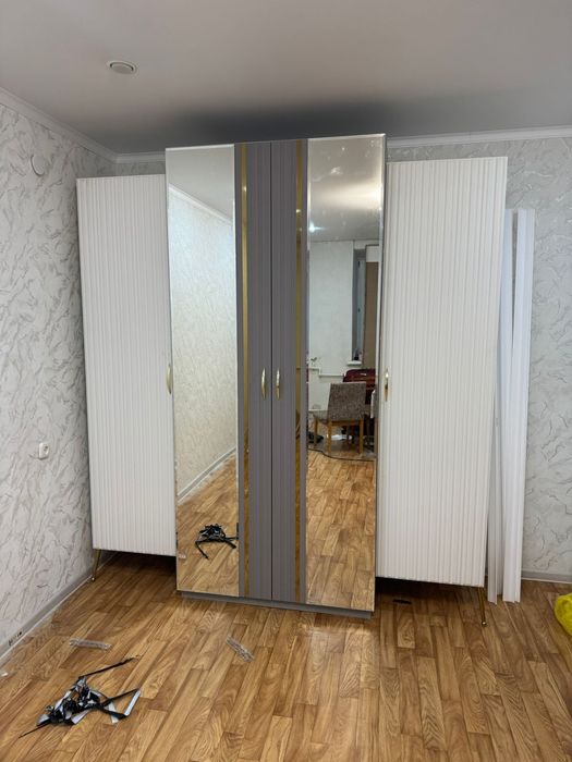 Шкаф в отличном состояние