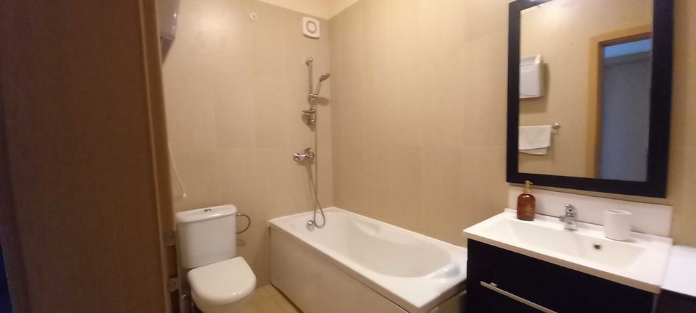 Apartament 3 camere la mare