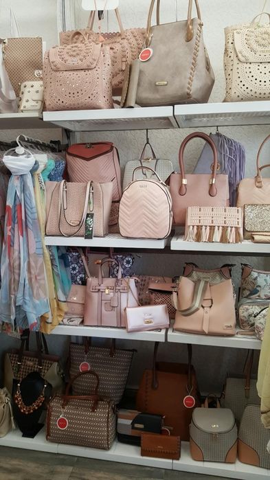 Ликвидация дамски дрехи и чанти