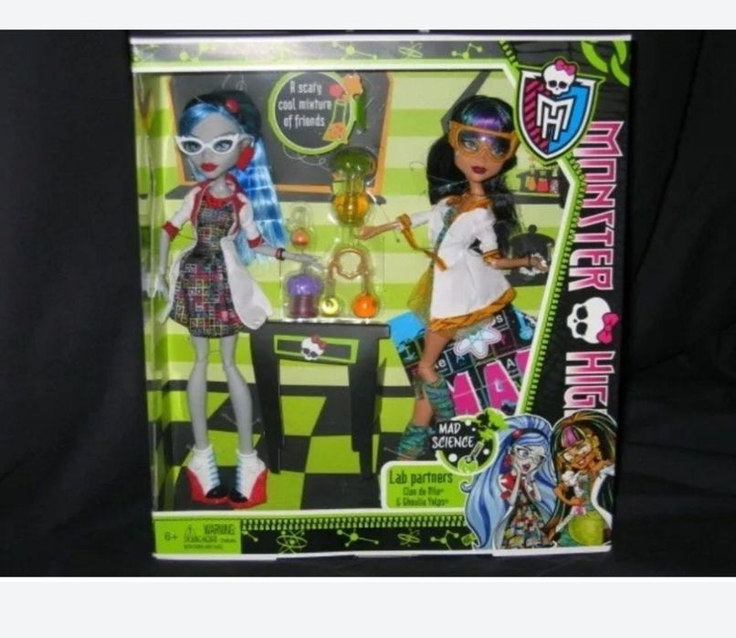 Монстер хай Клео же нил и Гулия